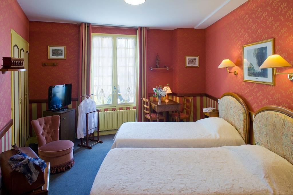 Au Relais Du Porhoet Guilliers Δωμάτιο φωτογραφία